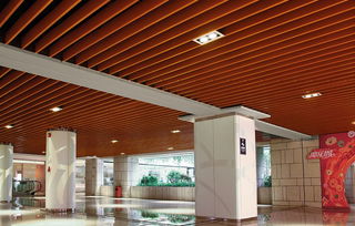 集成吊顶与室内门 50*100木纹铝方通现货供应的搭配优势