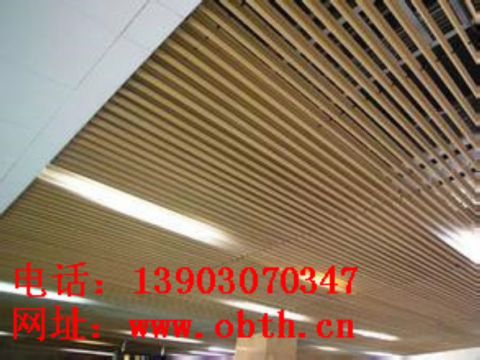 花都铝挂片吊顶价格解析与室内门选购指南